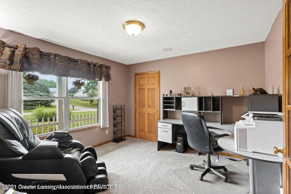 15218 Boichot Road Lansing, MI 48906 - Photo 14 of 35 9