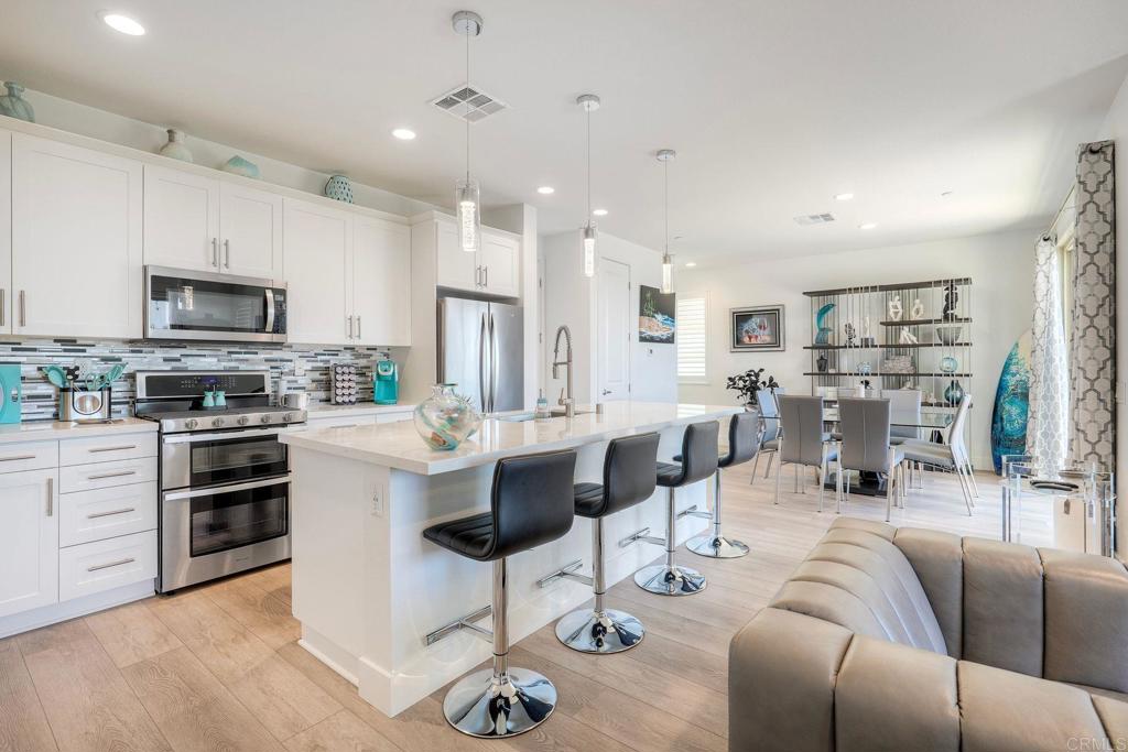1254 Via Candelas Oceanside, CA 92056 - Photo 15 of 59