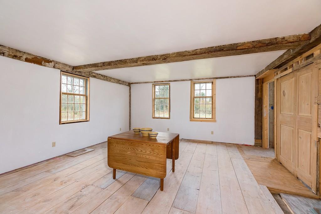 54 Hill Road Groton, MA 01450 - Photo 5 of 39