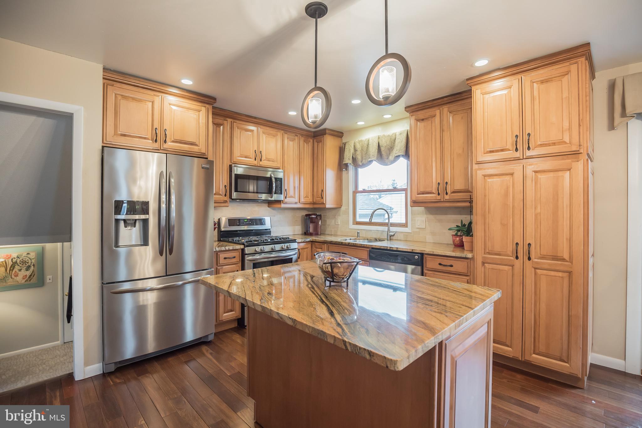 821 Haddonfield-Berlin Road Cherry Hill, NJ 08034 - Photo 4 of 28 Gallery Image 4