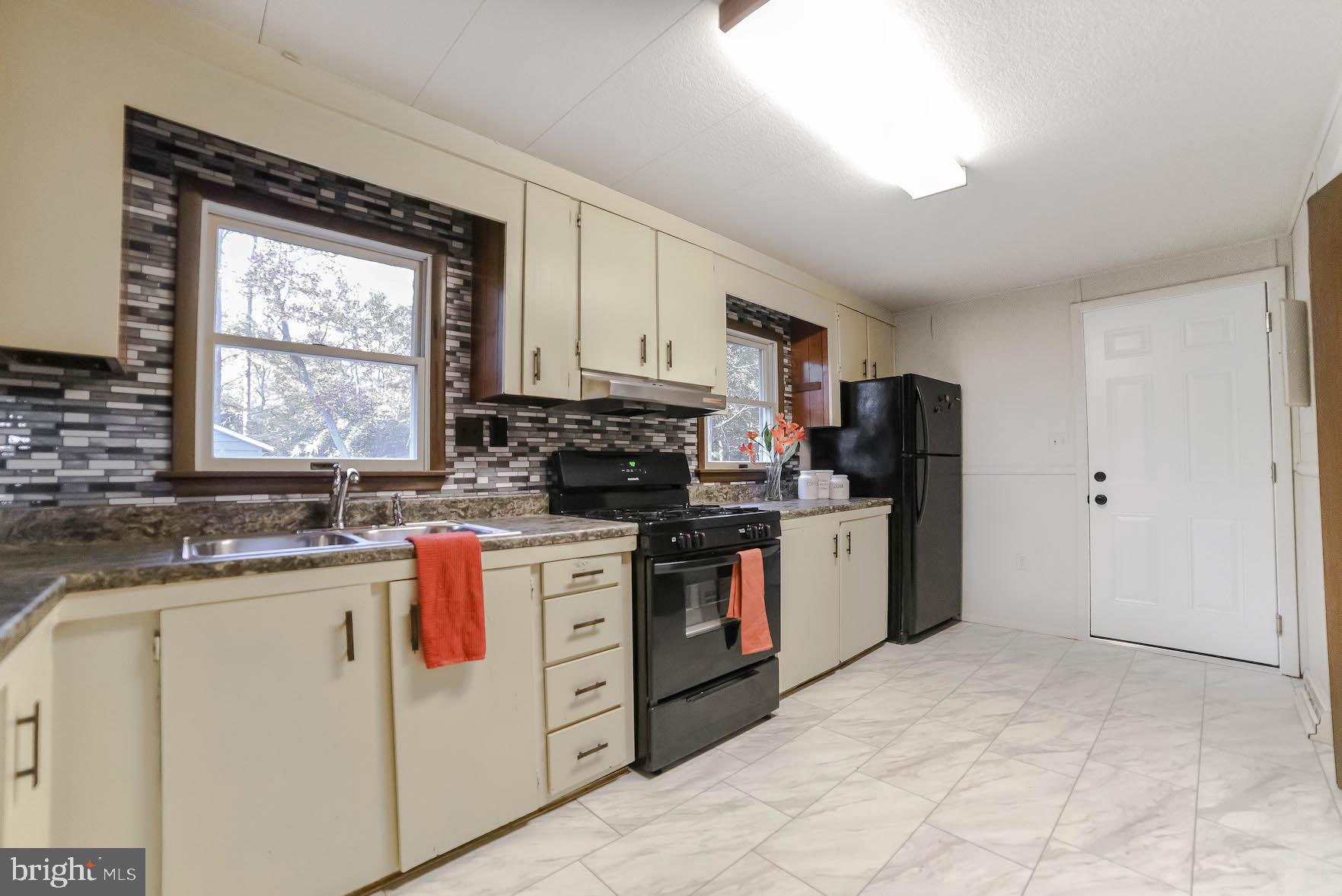 25137 Nolan Road Hollywood, MD 20636 - Photo 8 of 32 Gallery Image 8