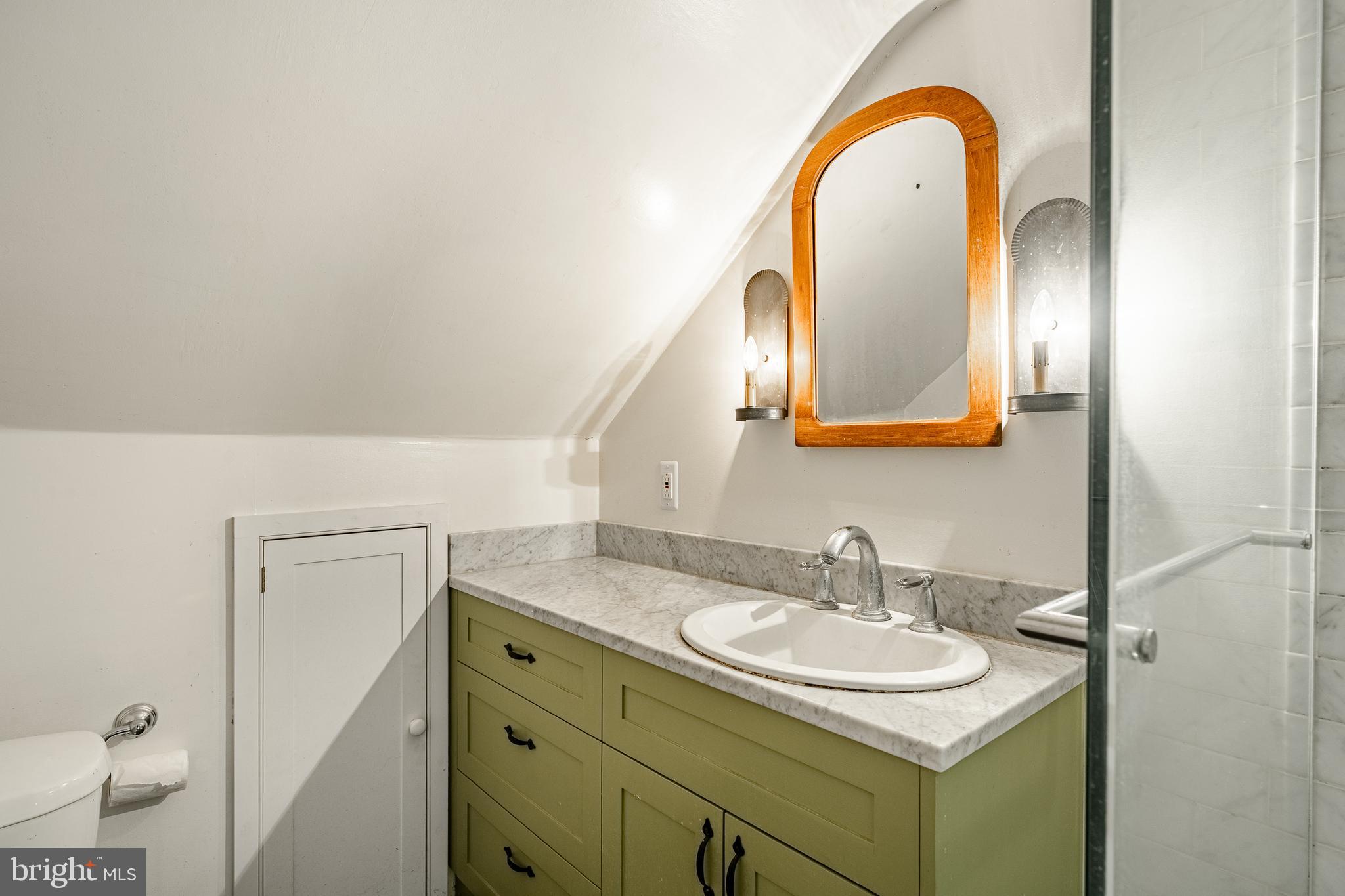 329 Ivy Mills Road Glen Mills, PA 19342 - Photo 45 of 75 3rd Floor Bathroom