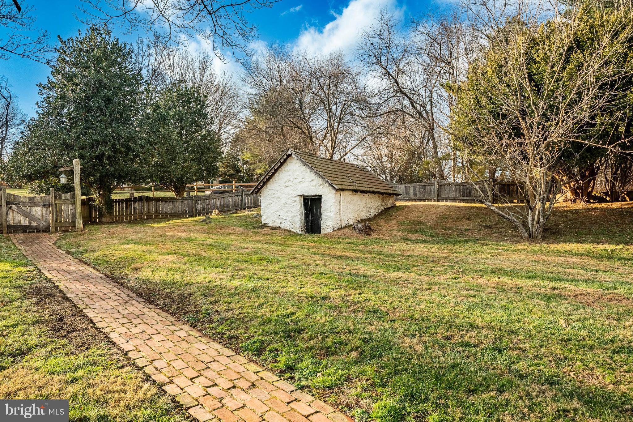 329 Ivy Mills Road Glen Mills, PA 19342 - Photo 48 of 75 Walkway to Back of House