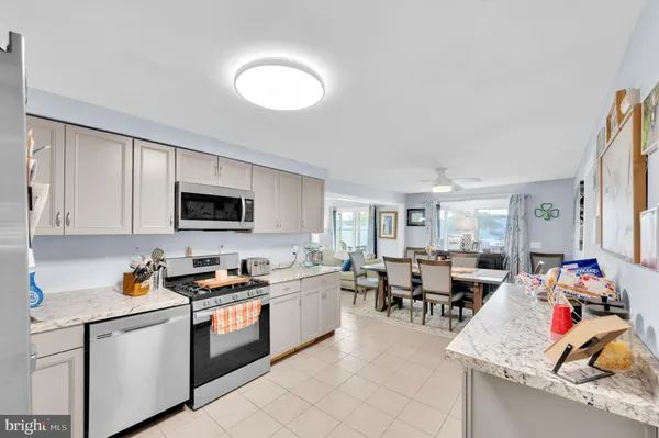 $550,000 | 23 West Sail Drive, Tuckerton, NJ 08087