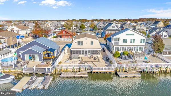 $550,000 | 23 West Sail Drive, Tuckerton, NJ 08087