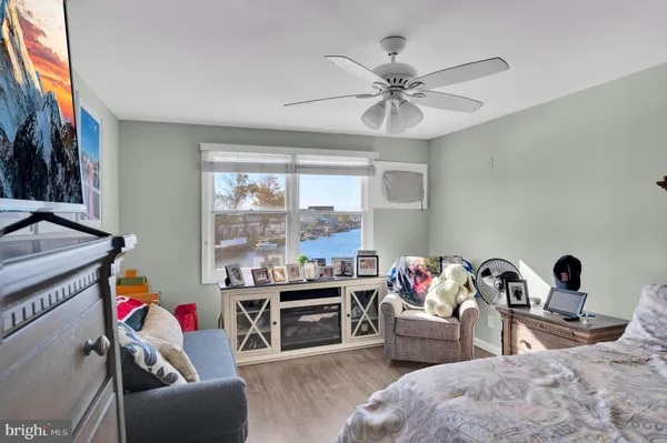 $550,000 | 23 West Sail Drive, Tuckerton, NJ 08087