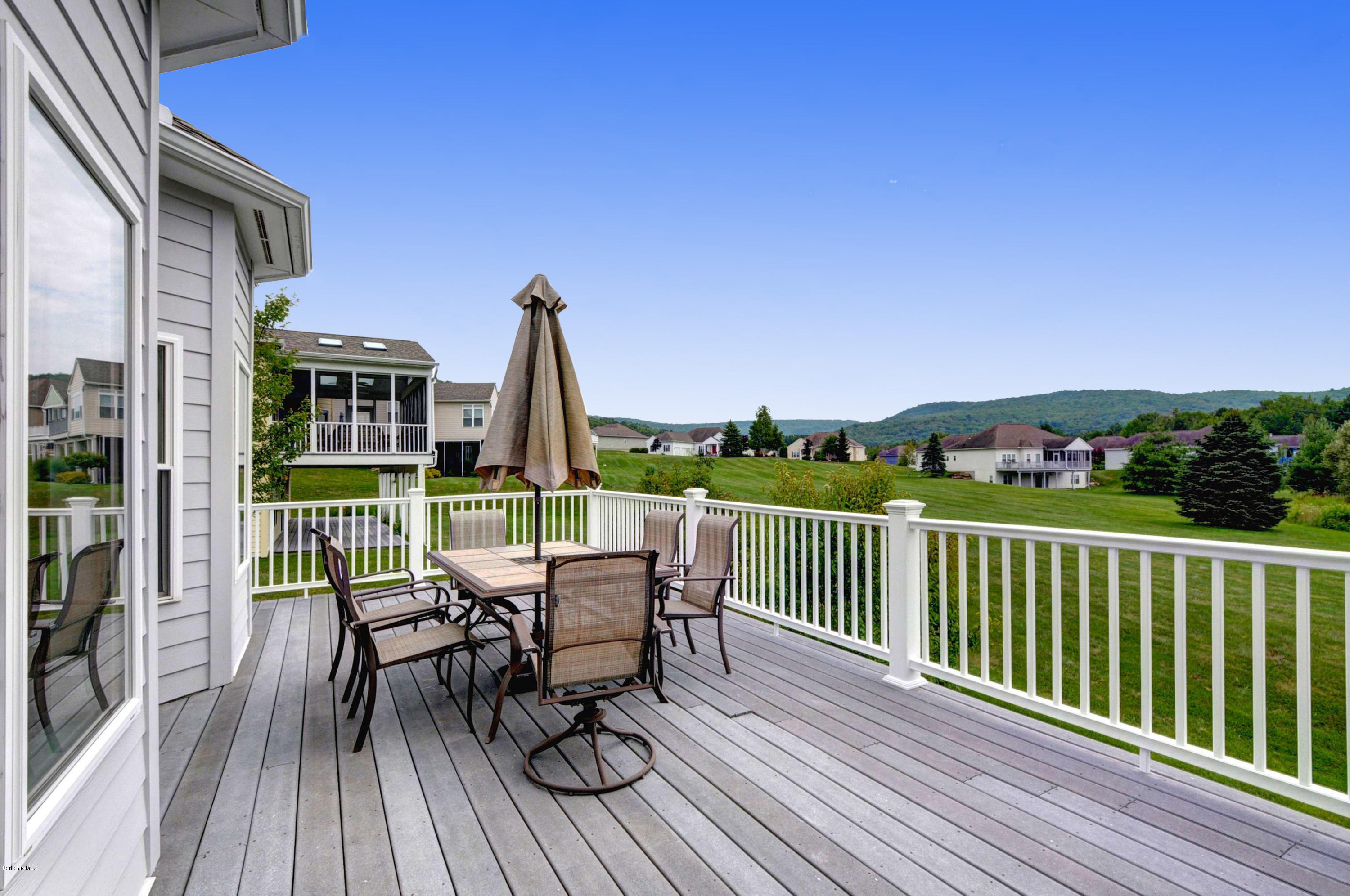 124 Red Barn Road, Unit 124 Dalton, MA 01226 - Photo 24 of 36 Deck