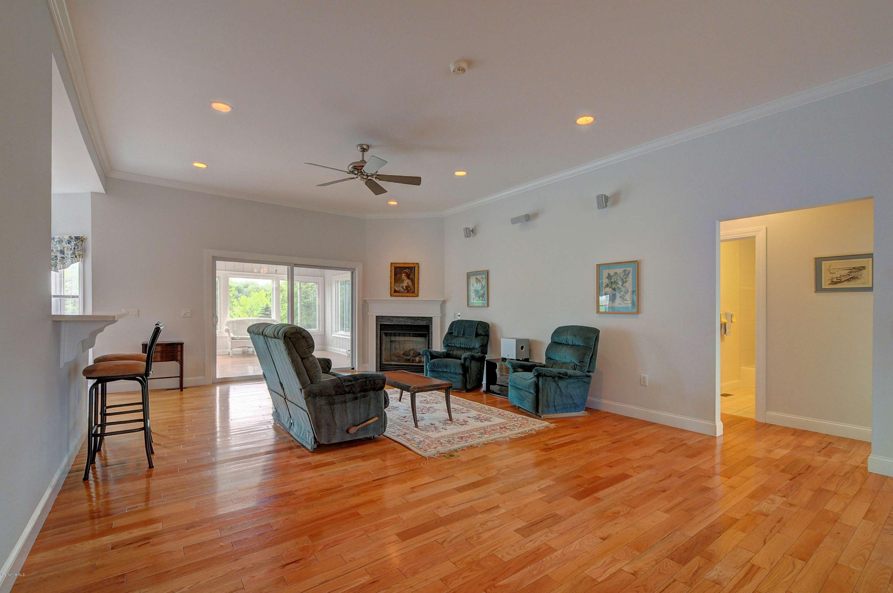 124 Red Barn Road, Unit 124 Dalton, MA 01226 - Photo 5 of 36 Living Room