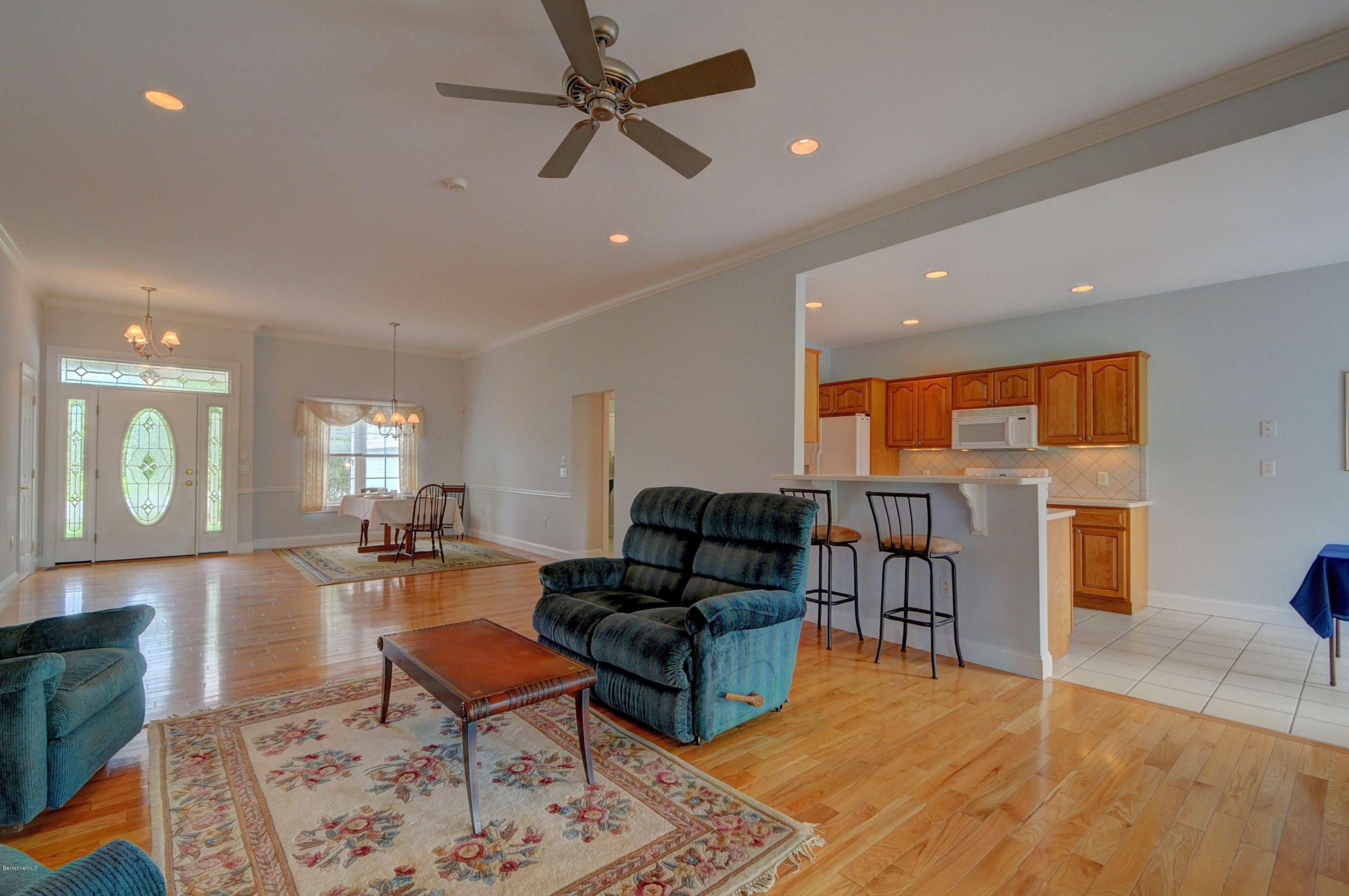 124 Red Barn Road, Unit 124 Dalton, MA 01226 - Photo 7 of 36 Living Room