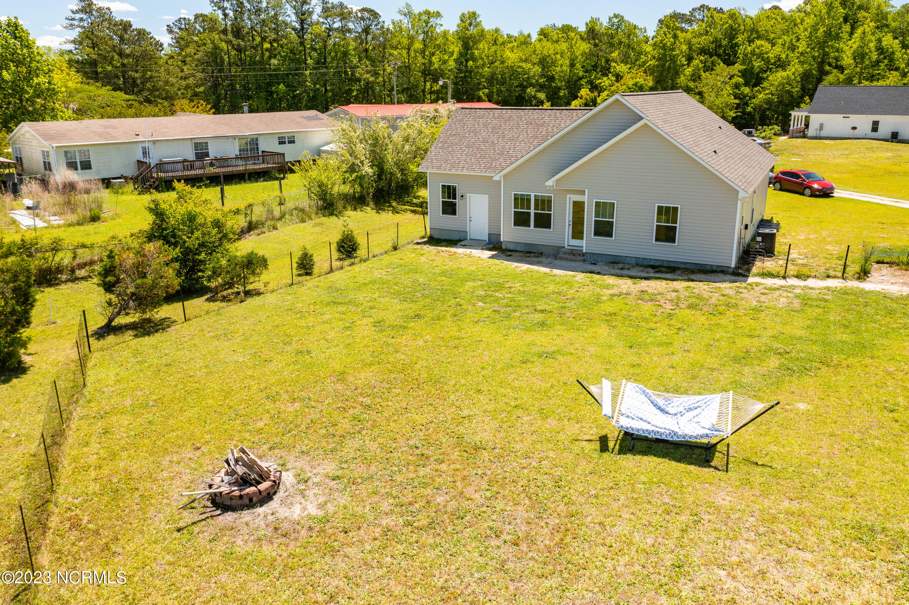 1395 Temples Point Road Havelock, NC 28532 - Photo 27 of 33 Chill Photo Aerials_94