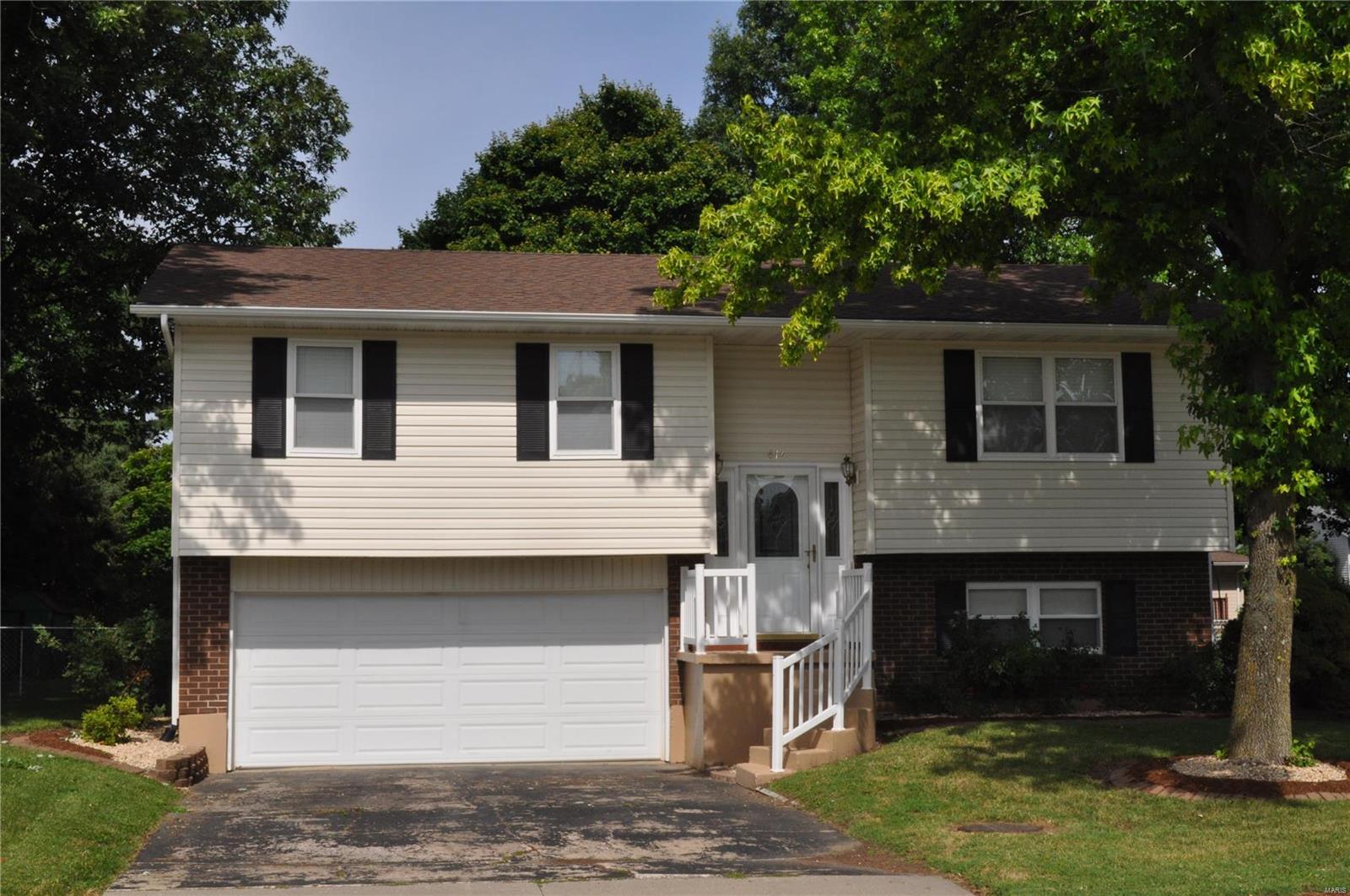 416 Riggin Road Troy, IL 62294 - Photo 1 of 26