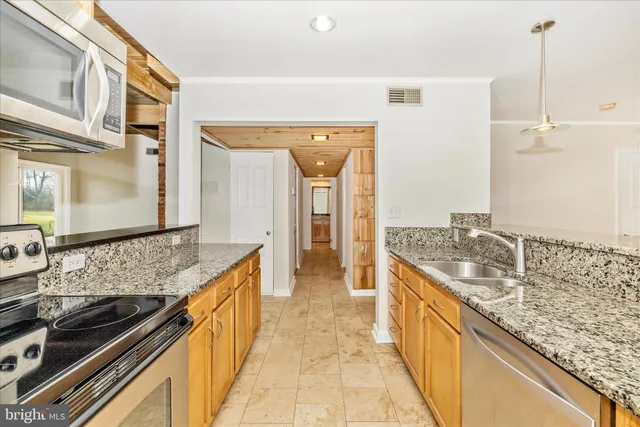 a view of empty room