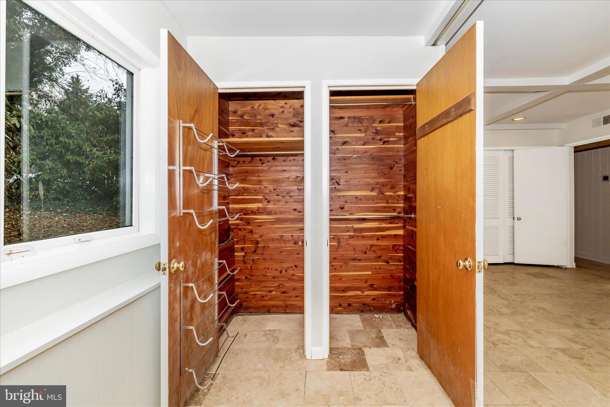 12819 Fountain Head Road Hagerstown, MD 21742 - Photo 39 of 65 Cedar Closet