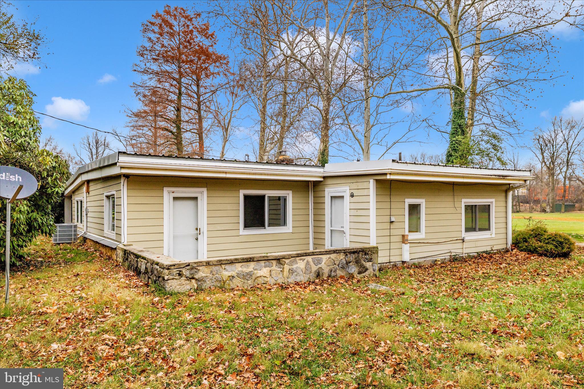 12819 Fountain Head Road Hagerstown, MD 21742 - Photo 49 of 65 a front view of house with yard