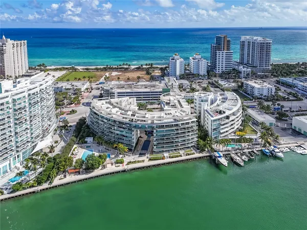 $4,000 | 6620 Indian Creek Drive, Unit 116, Miami Beach, FL 33141