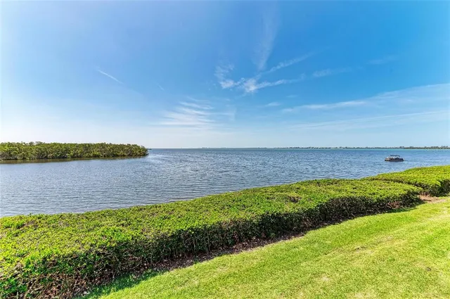 $1,299,000 | 12 Tidy Island Boulevard, Bradenton, FL 34210