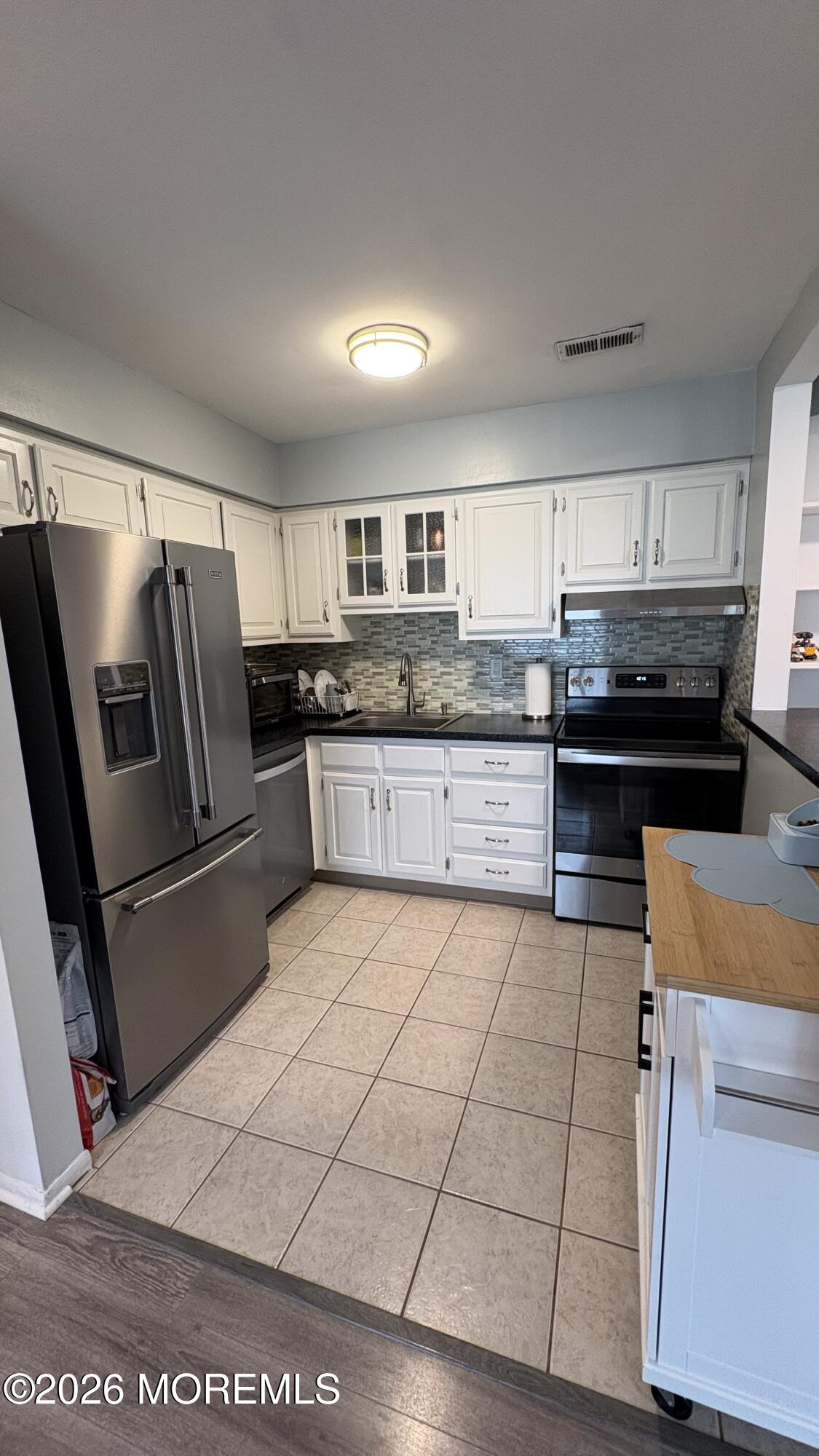 27 Sutton Drive Brick, NJ 08724 - Photo 5 of 18 IMG_4585