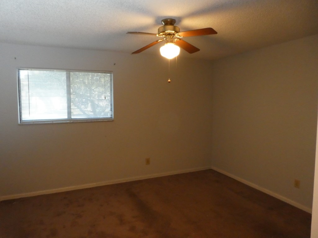 1571 Stone Road, Unit 11D Tallahassee, FL 32303 - Photo 14 of 36 Gallery Image 14
