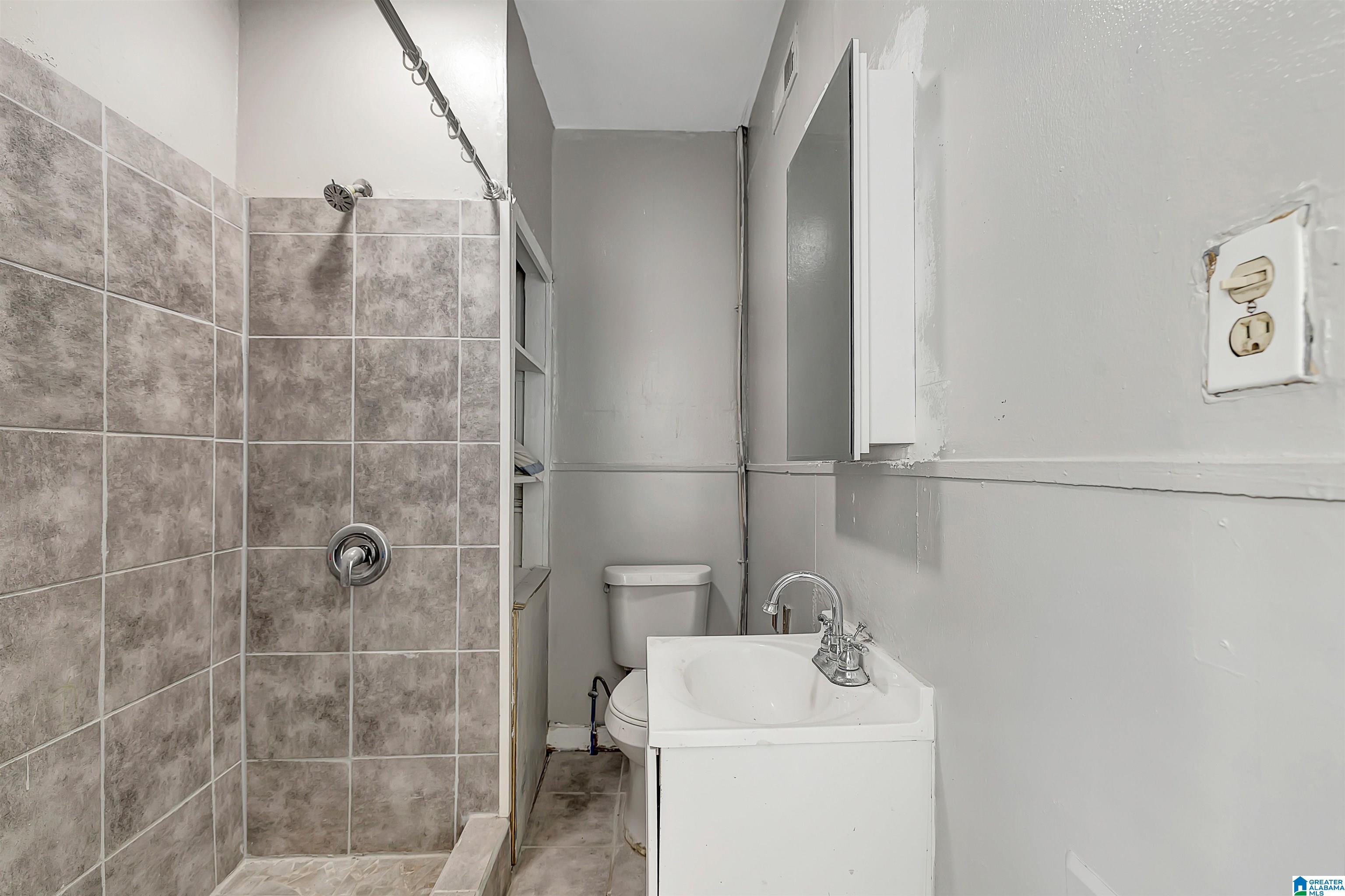 1811 29th Street Southwest Birmingham, AL 35208 - Photo 7 of 24