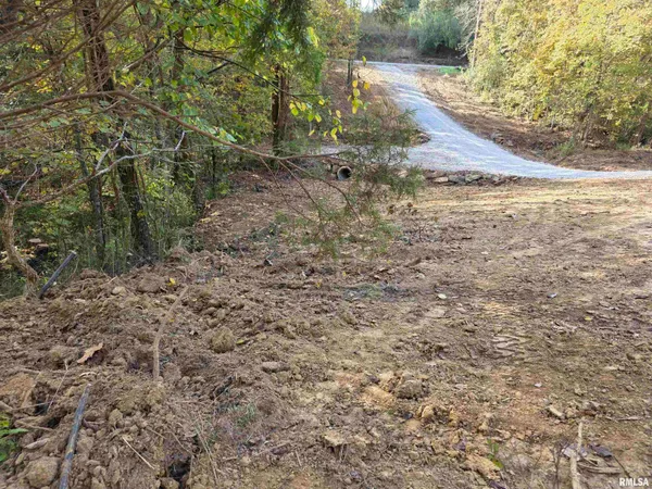 $54,000 | 255 Yellow Springs Road, Elizabethtown, IL 62931