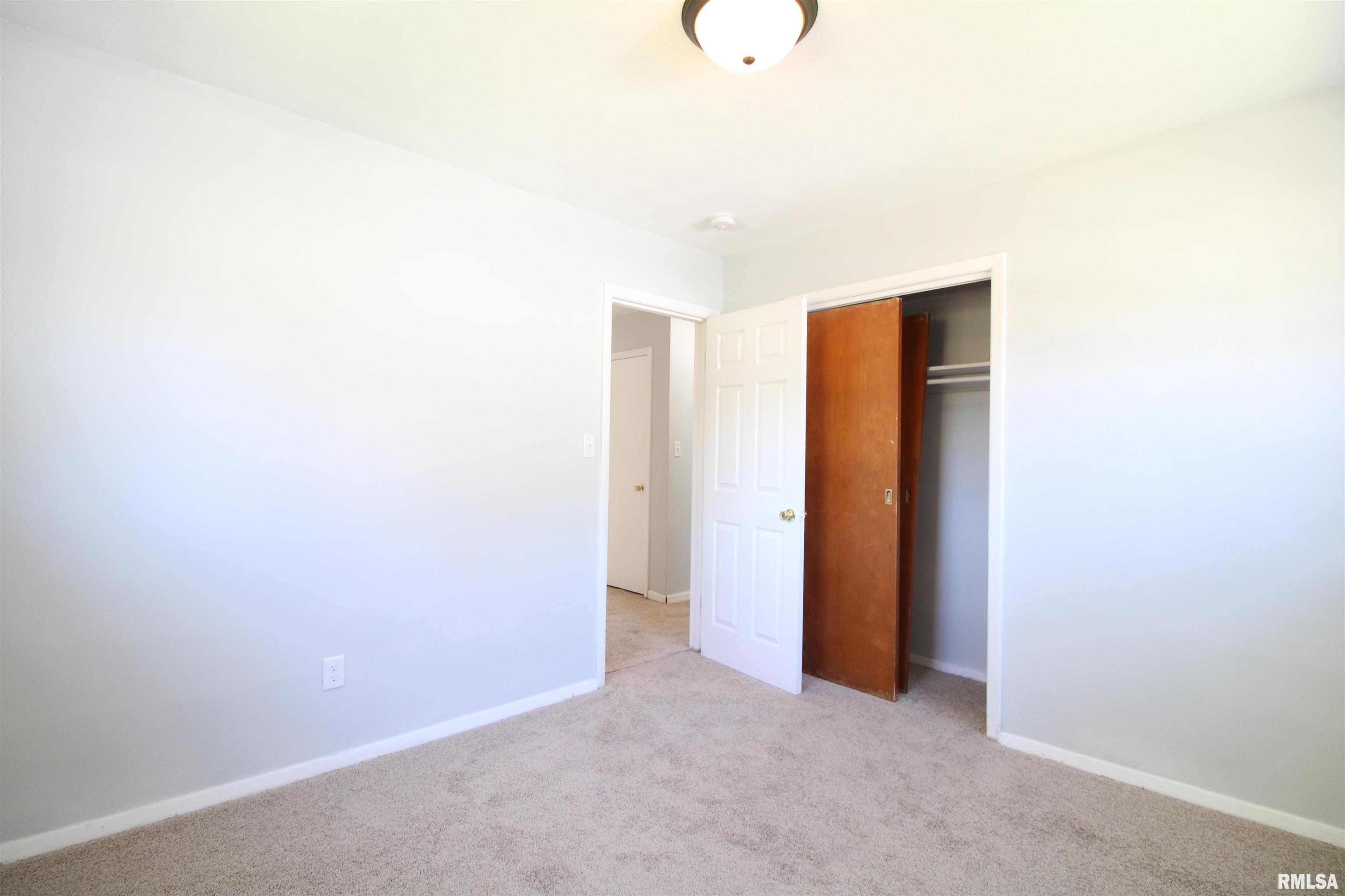 912 South 24th Street Springfield, IL 62703 - Photo 6 of 12