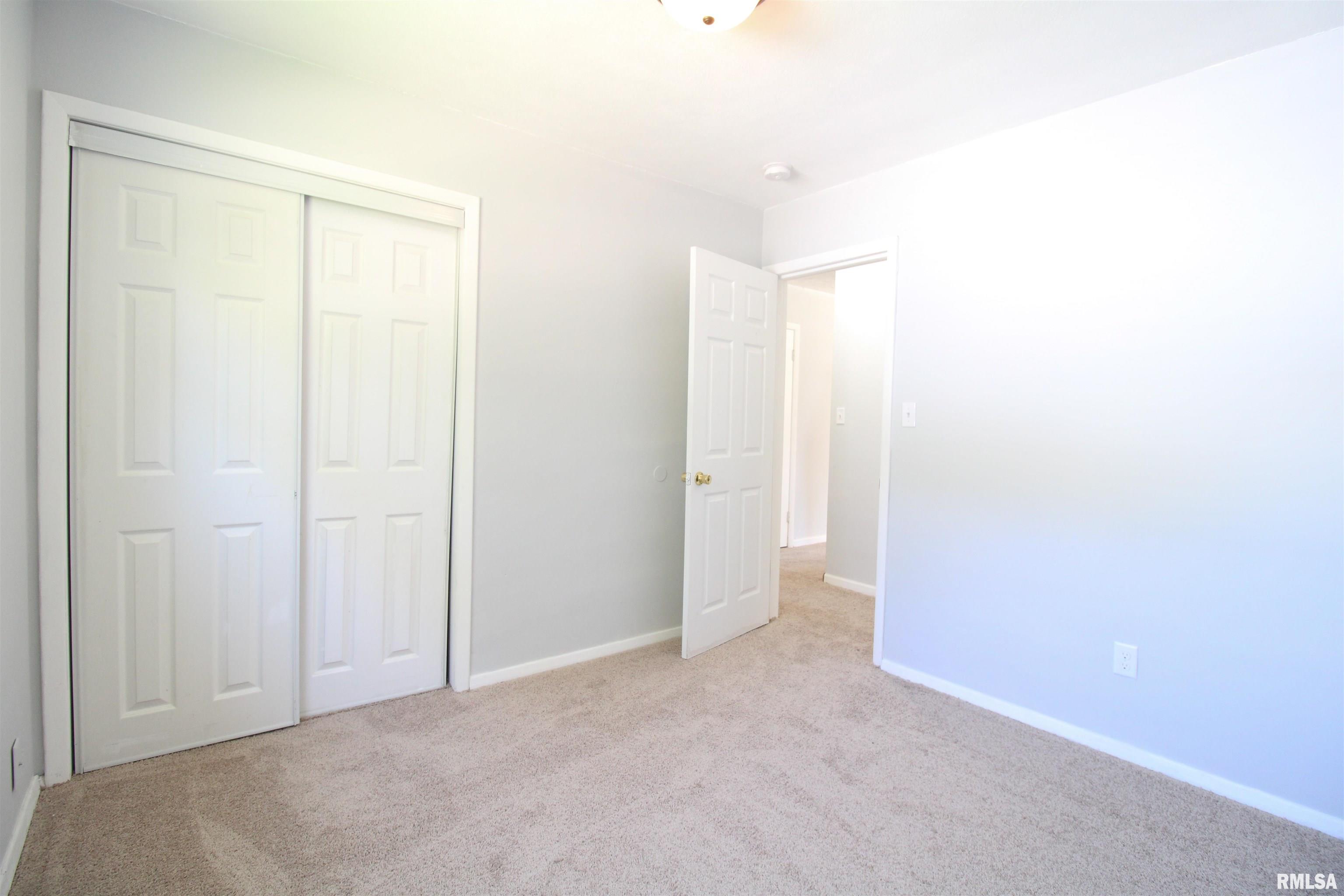 912 South 24th Street Springfield, IL 62703 - Photo 9 of 12