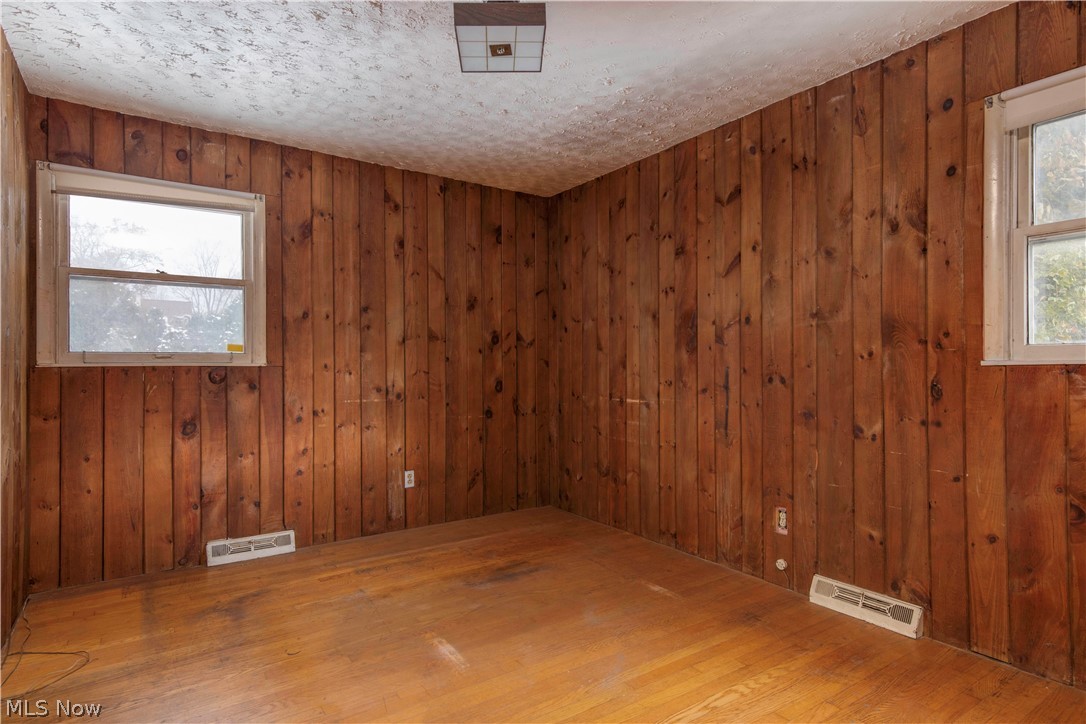 4156 Burkey Road Youngstown, OH 44515 - Photo 9 of 24 Gallery Image 9