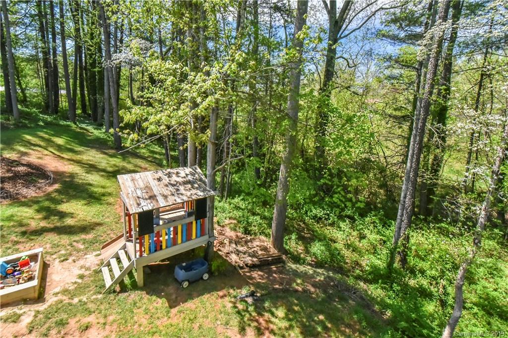 379 Jupiter Road Weaverville, NC 28787 - Photo 9 of 28 Gallery Image 9