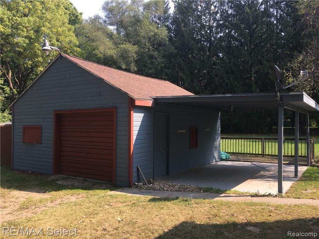 11028 Neff Road Clio, MI 48420 - Photo 2 of 6 067.JPG