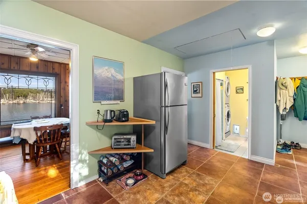 $999,000 | 1333 East Bay Drive Northeast, Olympia, WA 98506