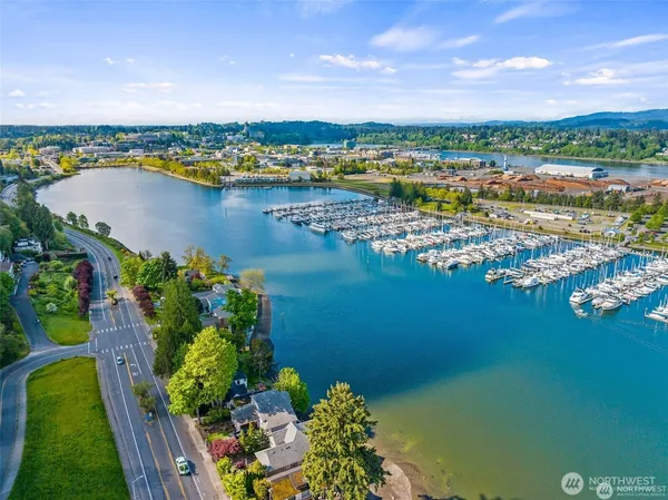 $999,000 | 1333 East Bay Drive Northeast, Olympia, WA 98506