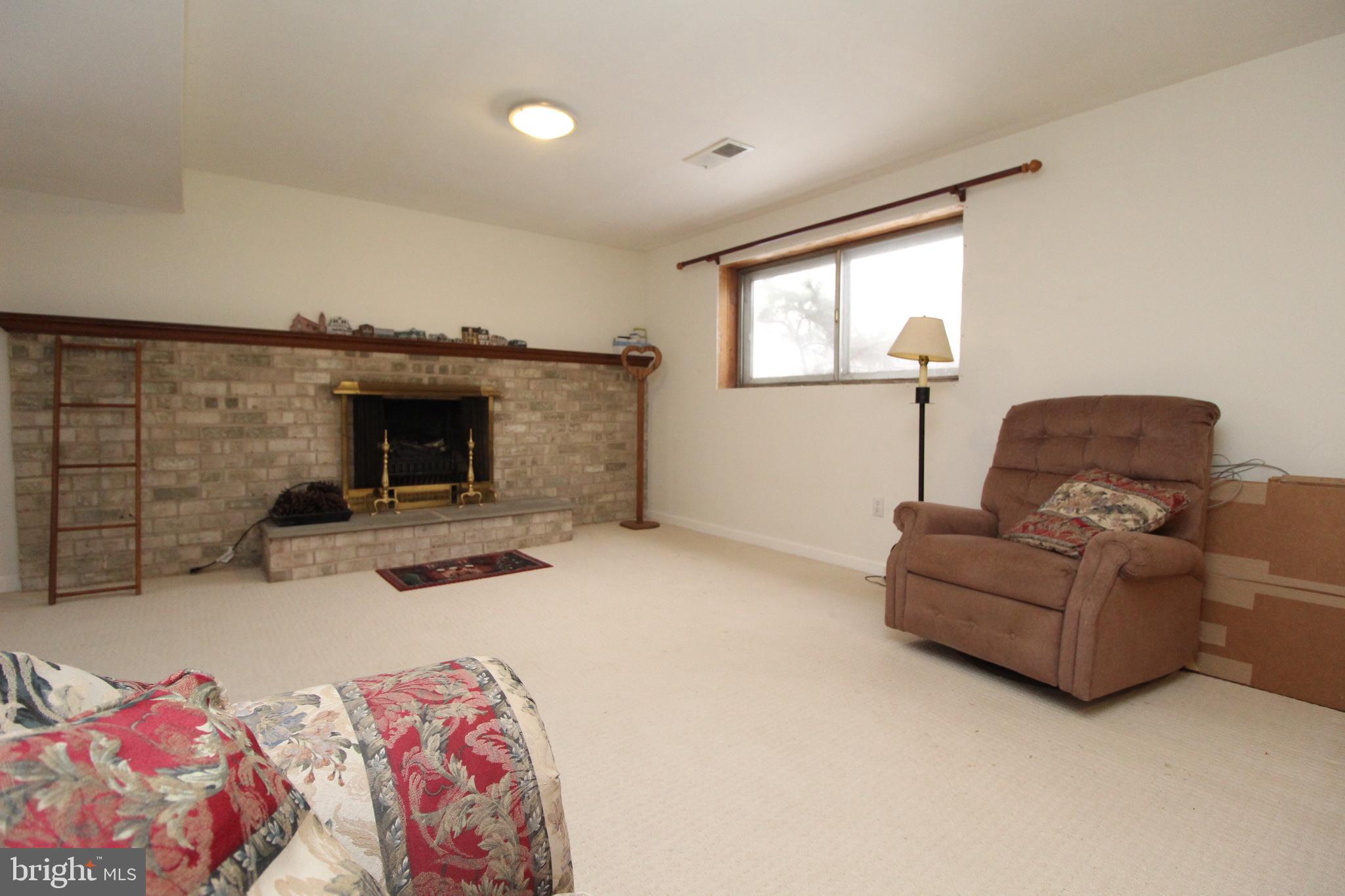 613 Linnet Road Norristown, PA 19403 - Photo 17 of 20 Gallery Image 17