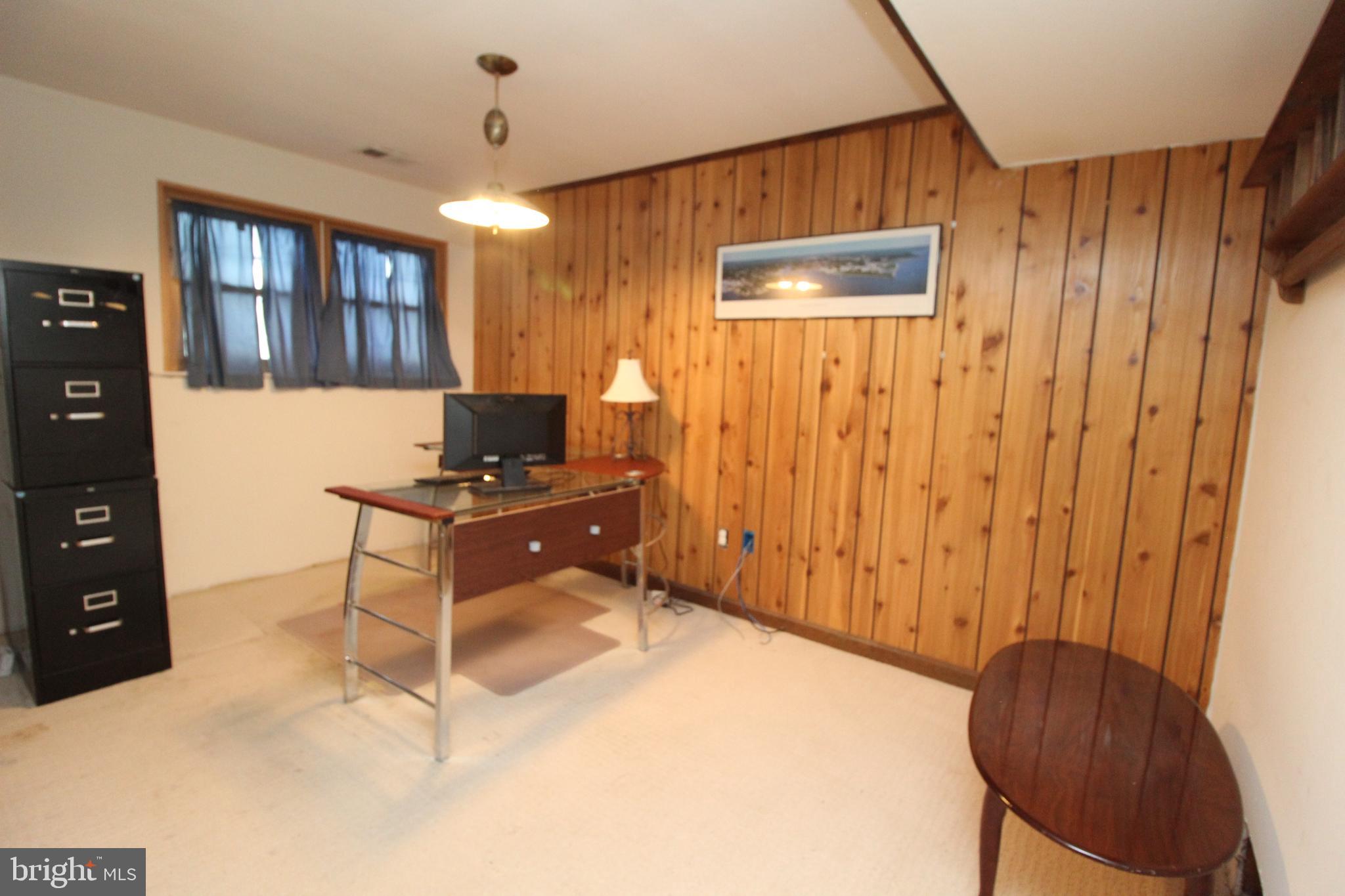 613 Linnet Road Norristown, PA 19403 - Photo 18 of 20 Gallery Image 18