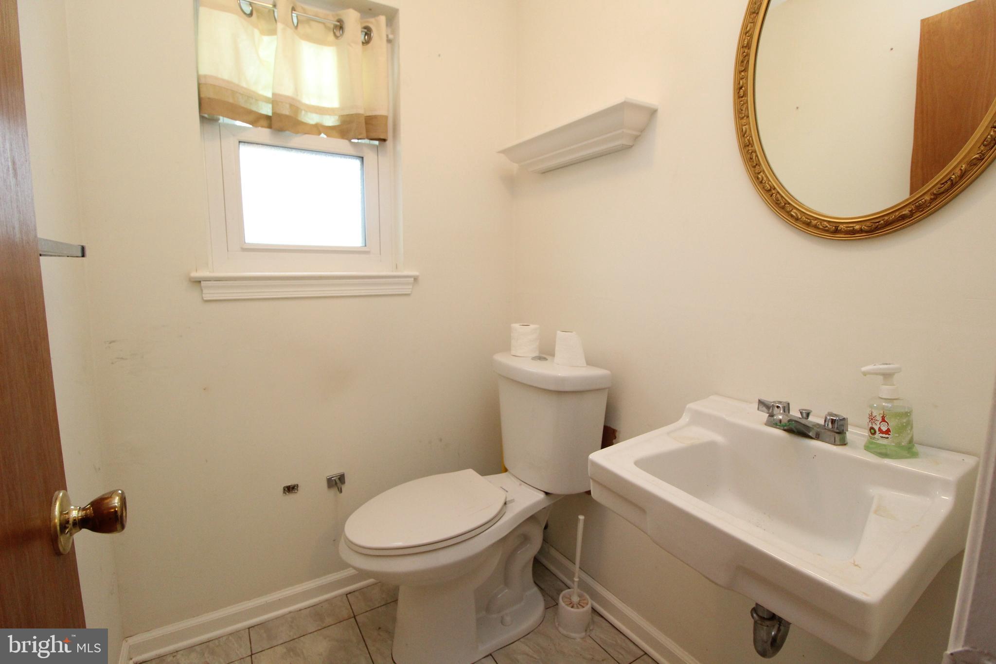 613 Linnet Road Norristown, PA 19403 - Photo 19 of 20 Gallery Image 19