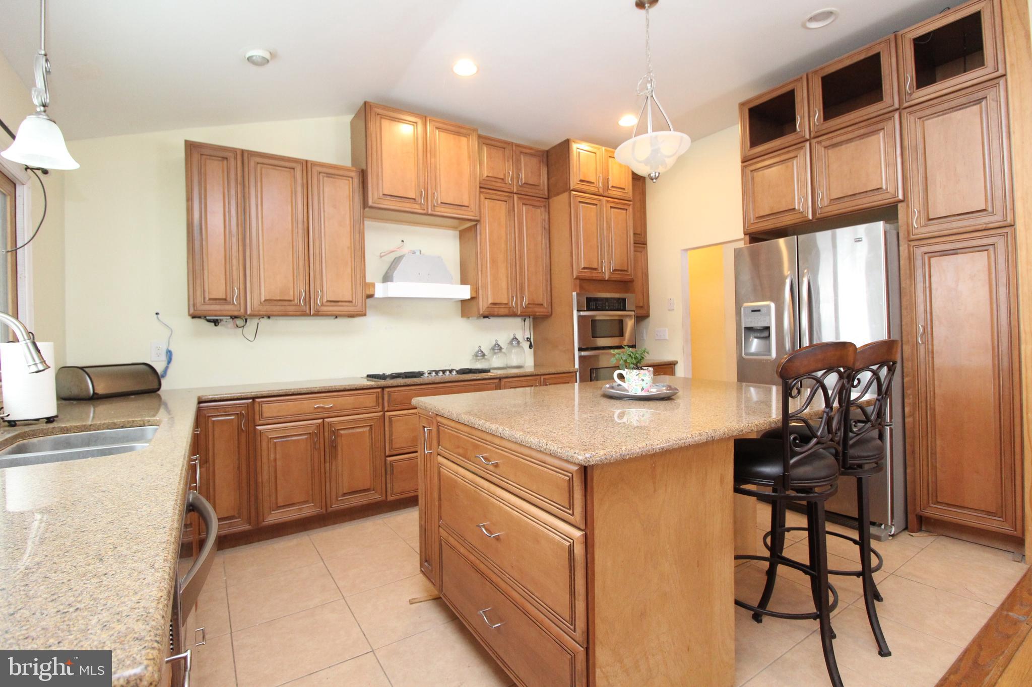 613 Linnet Road Norristown, PA 19403 - Photo 4 of 20 Gallery Image 4