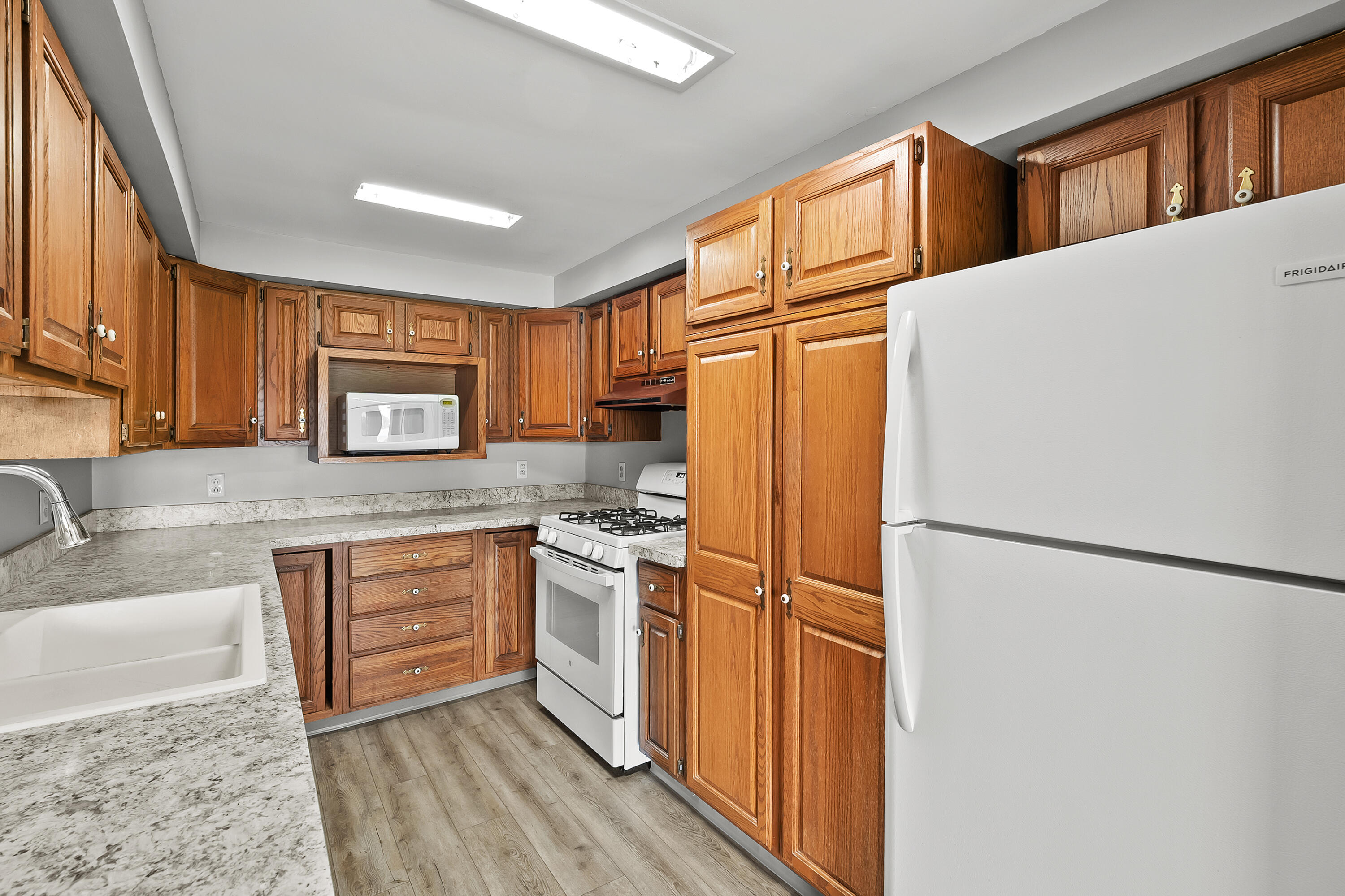 10902 Portage Road Portage, MI 49002 - Photo 28 of 60 Portage Rd 10902 Portage 49002-26