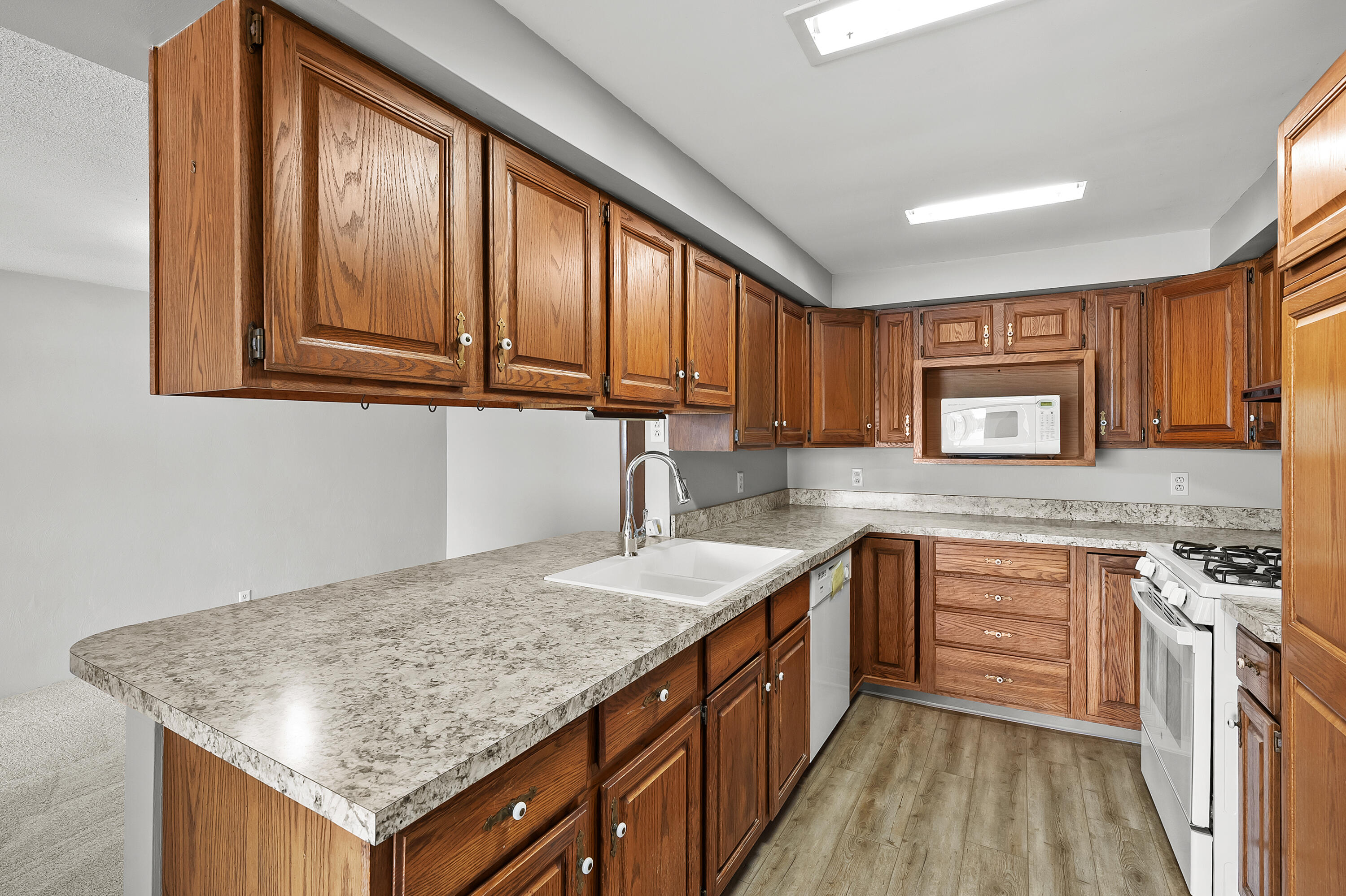 10902 Portage Road Portage, MI 49002 - Photo 29 of 60 Portage Rd 10902 Portage 49002-27