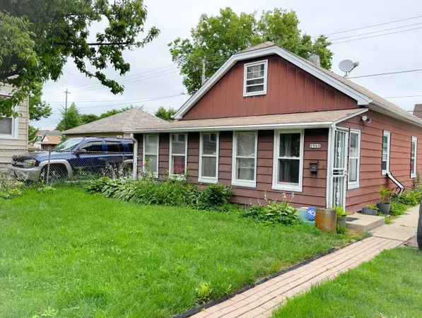 $68,900 | 2960 North 47th Street, Milwaukee, WI 53210