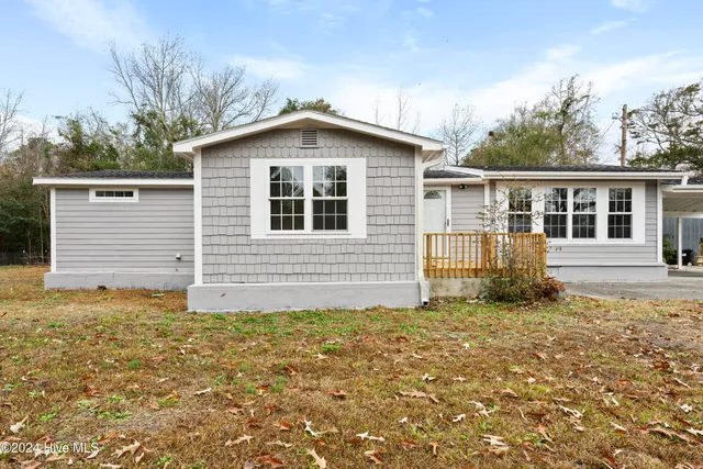 $350,000 | 159 Tillett Lane, Sneads Ferry, NC 28460