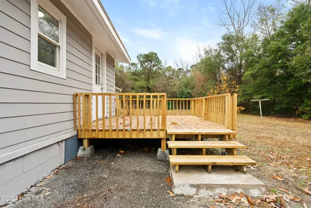 $350,000 | 159 Tillett Lane, Sneads Ferry, NC 28460