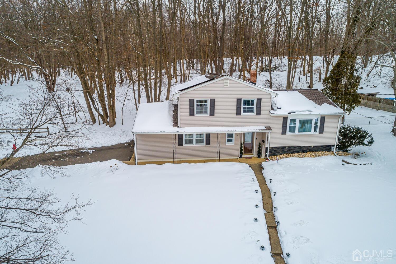 21 Albemarle Road East Brunswick, NJ 08816 - Photo 1 of 44 Gallery Image 1