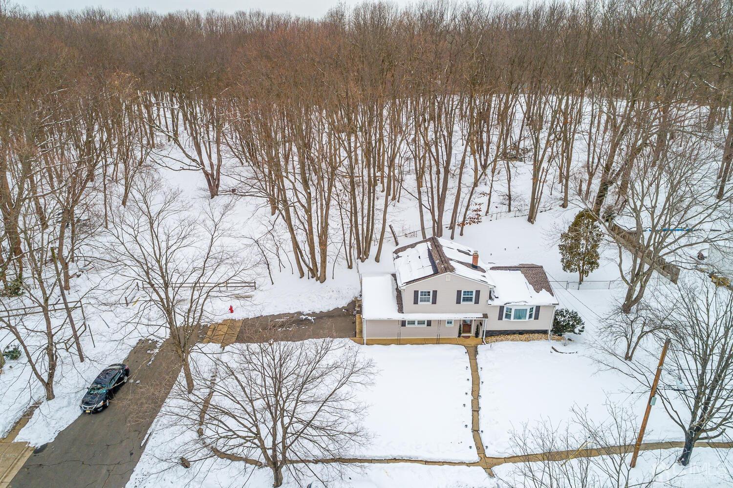 21 Albemarle Road East Brunswick, NJ 08816 - Photo 2 of 44 Gallery Image 2