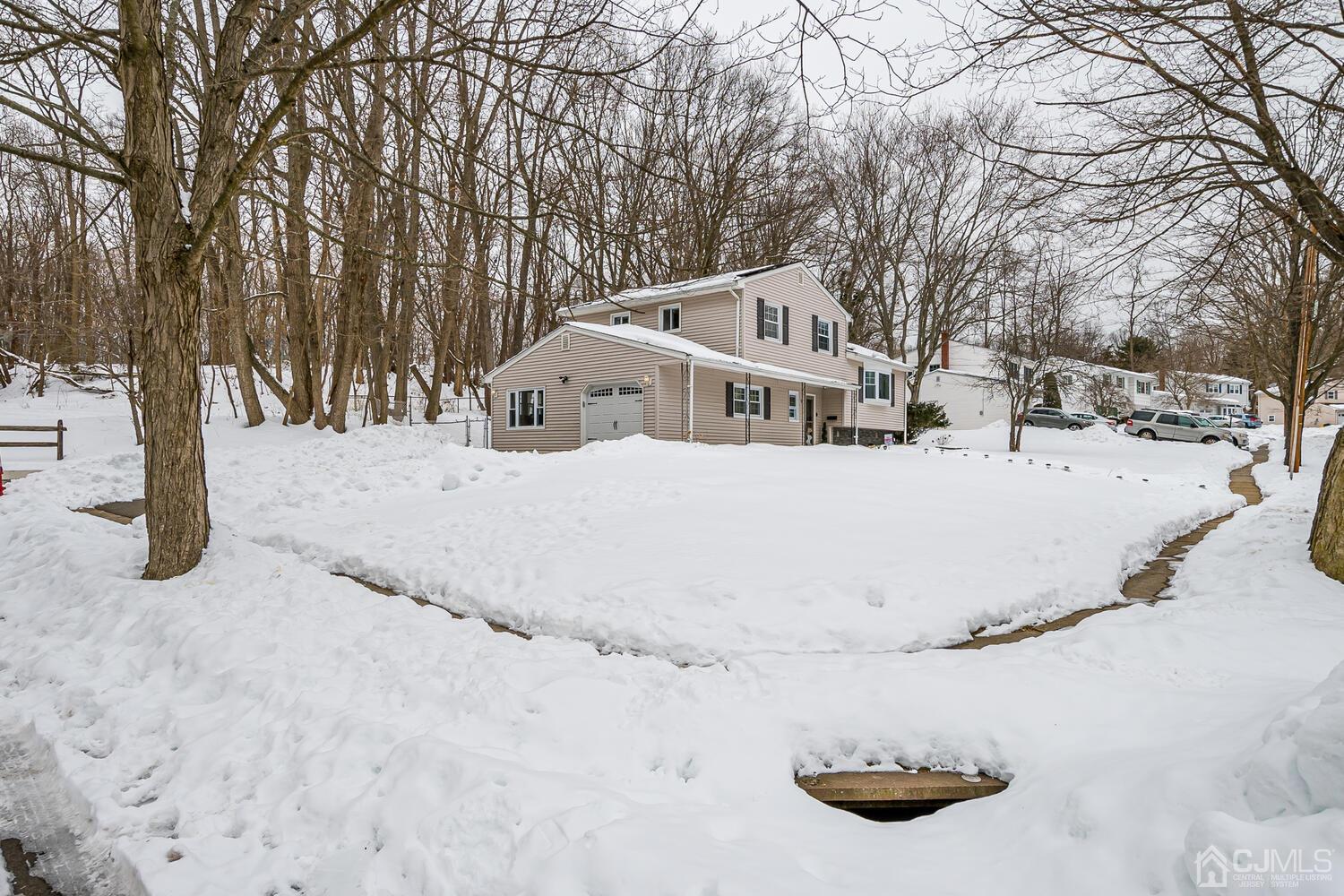 21 Albemarle Road East Brunswick, NJ 08816 - Photo 11 of 44 Gallery Image 11