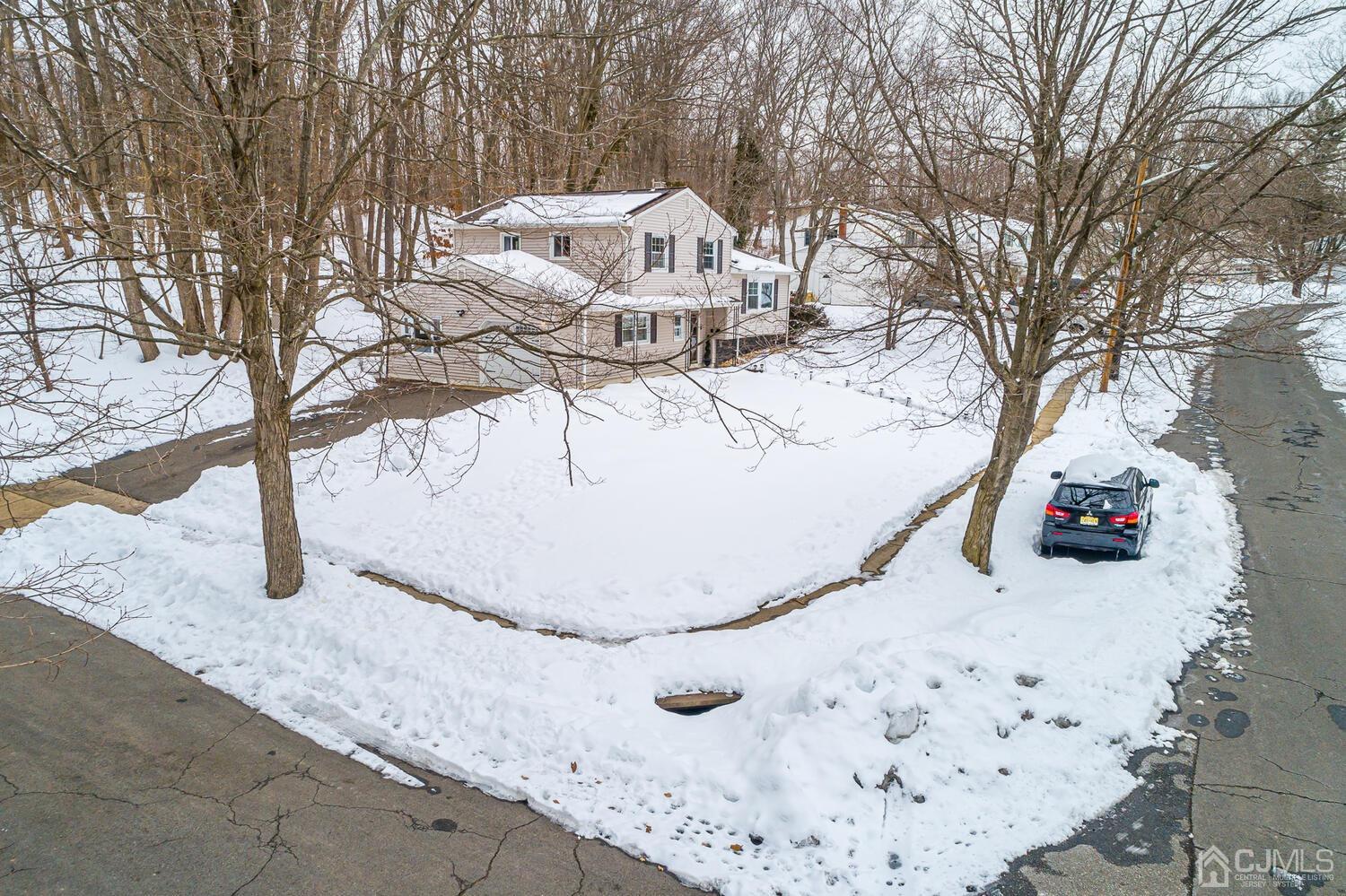 21 Albemarle Road East Brunswick, NJ 08816 - Photo 3 of 44 Gallery Image 3