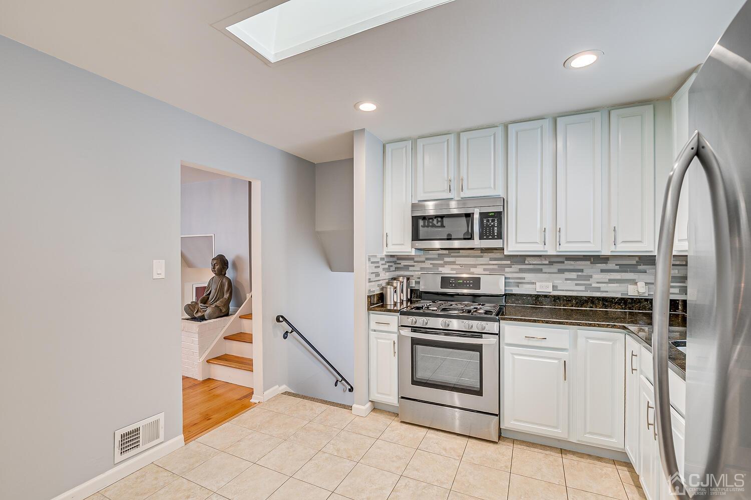 21 Albemarle Road East Brunswick, NJ 08816 - Photo 22 of 44 Gallery Image 22