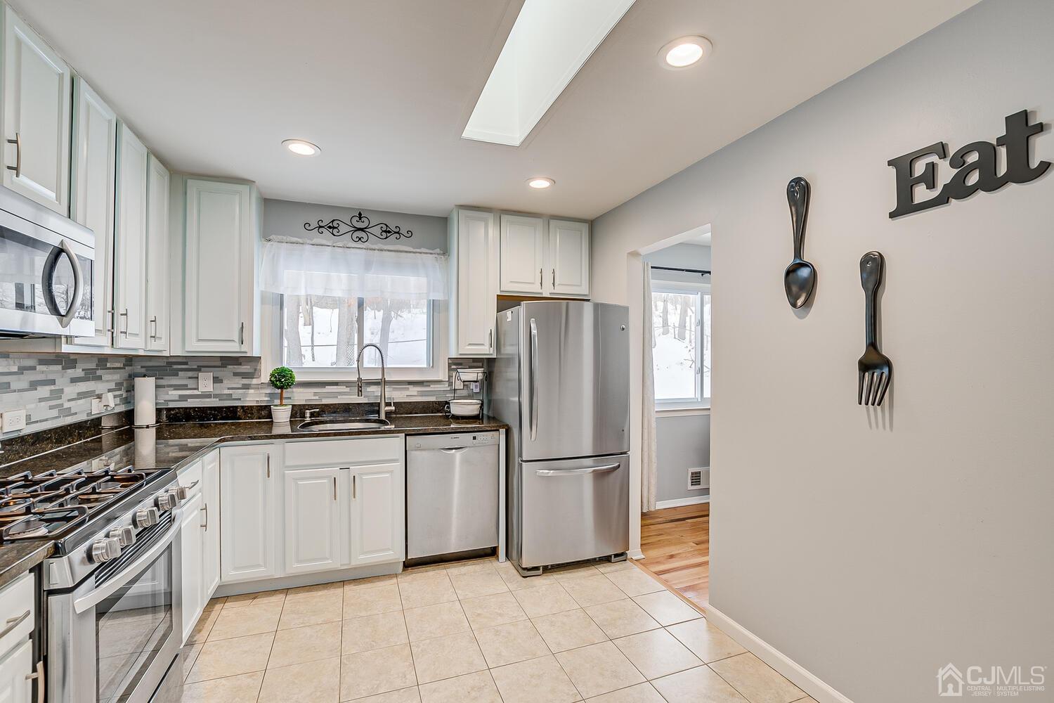 21 Albemarle Road East Brunswick, NJ 08816 - Photo 25 of 44 Gallery Image 25