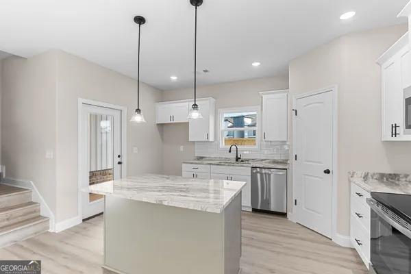 $247,312 | 238 Beau Claire Circle, Byron, GA 31008