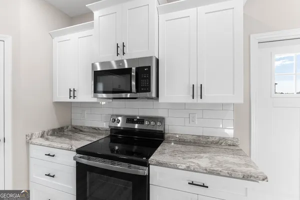 $247,312 | 238 Beau Claire Circle, Byron, GA 31008