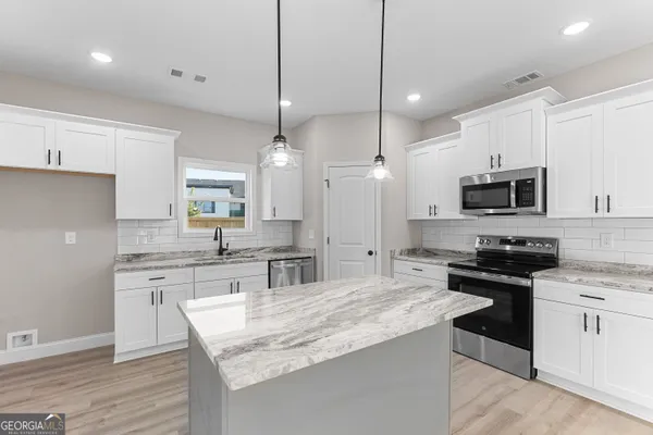$247,312 | 238 Beau Claire Circle, Byron, GA 31008