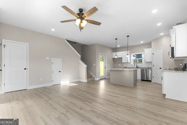 $247,312 | 238 Beau Claire Circle, Byron, GA 31008